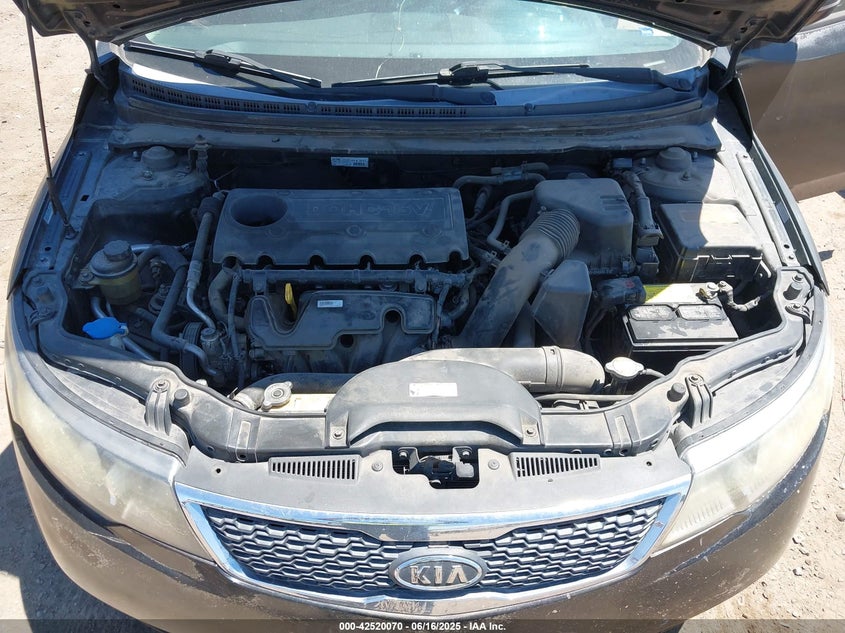 2011 KIA FORTE VIN: KNAFU4A28B5454294