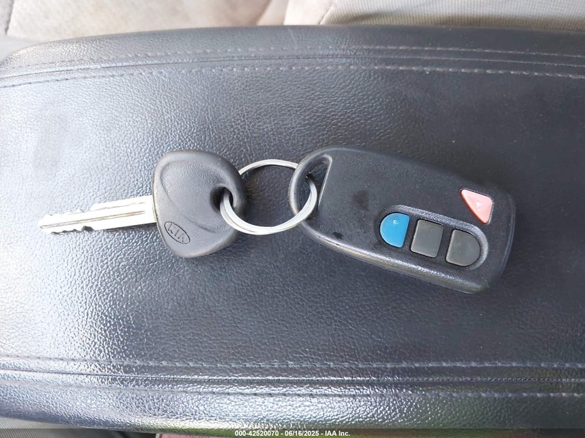 2011 KIA FORTE VIN: KNAFU4A28B5454294