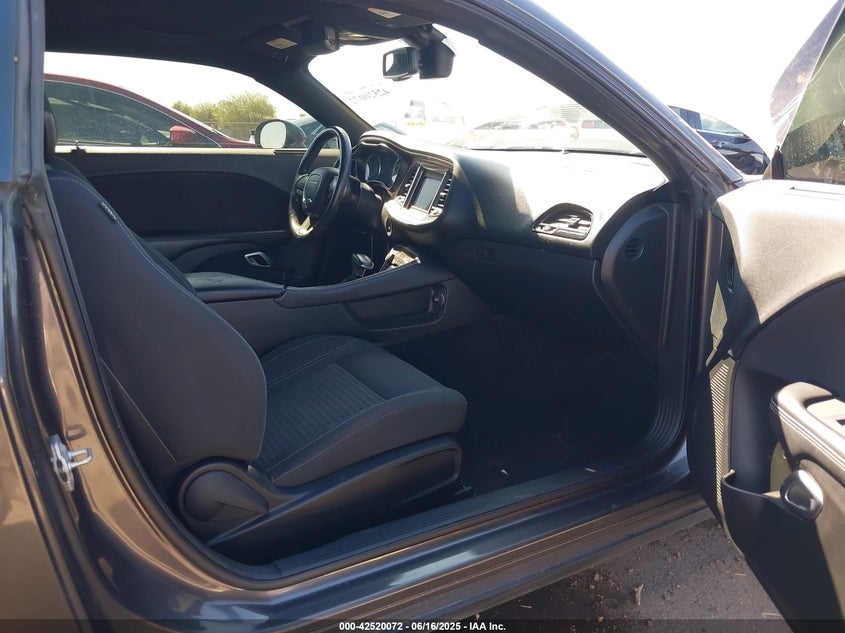VIN 2C3CDZAG7KH623278 2019 DODGE CHALLENGER SXT
