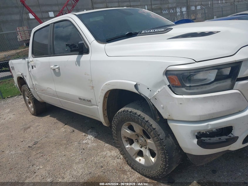 2019 RAM 1500 LARAMIE  4X4 5'7 BOX - 1C6SRFJT7KN605947