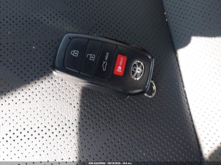 VIN 4T1DBADKXSU501997 2025 TOYOTA CAMRY XSE