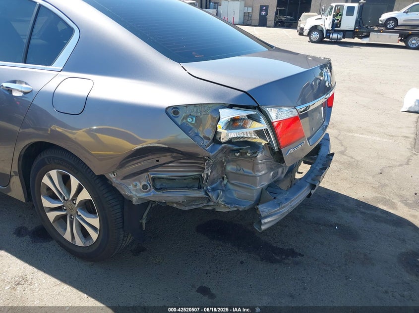 2015 HONDA ACCORD VIN: 1HGCR2F31FA255602