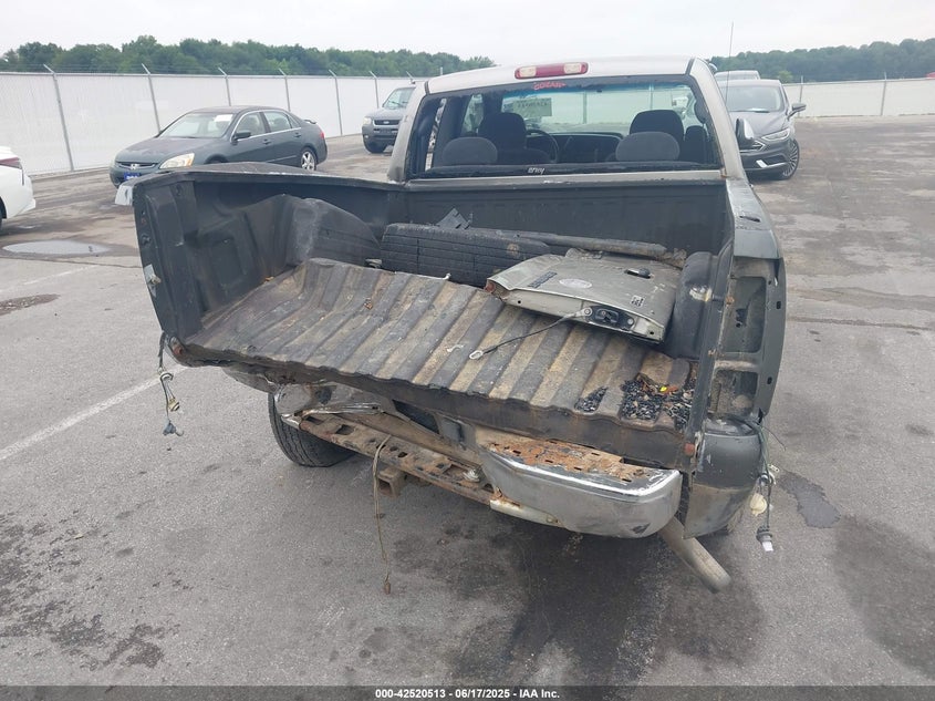 2000 Chevrolet Silverado 1500 Ls VIN: 2GCEC19T8Y1115638 Lot: 42520513