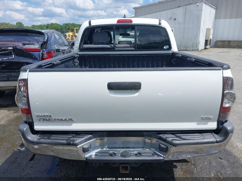 2015 TOYOTA TACOMA BASE V6 - 3TMLU4EN5FM169482