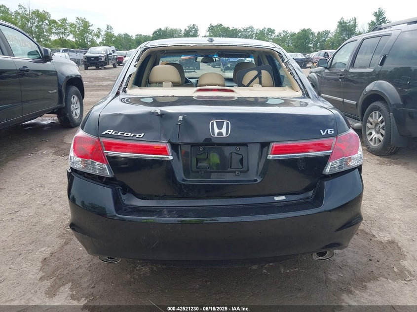 2011 HONDA ACCORD VIN: 1HGCP3F89BA019619