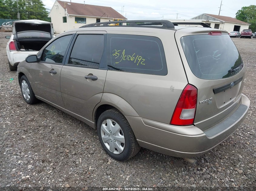 1FAFP36N115W21462 2001 FORD FOCUS photo no. 3