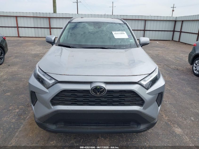 2025 Toyota RAV4 - 2T3W1RFV2SW374218