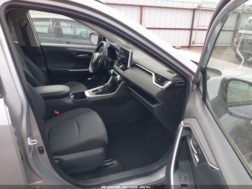 2025 Toyota RAV4 - 2T3W1RFV2SW374218