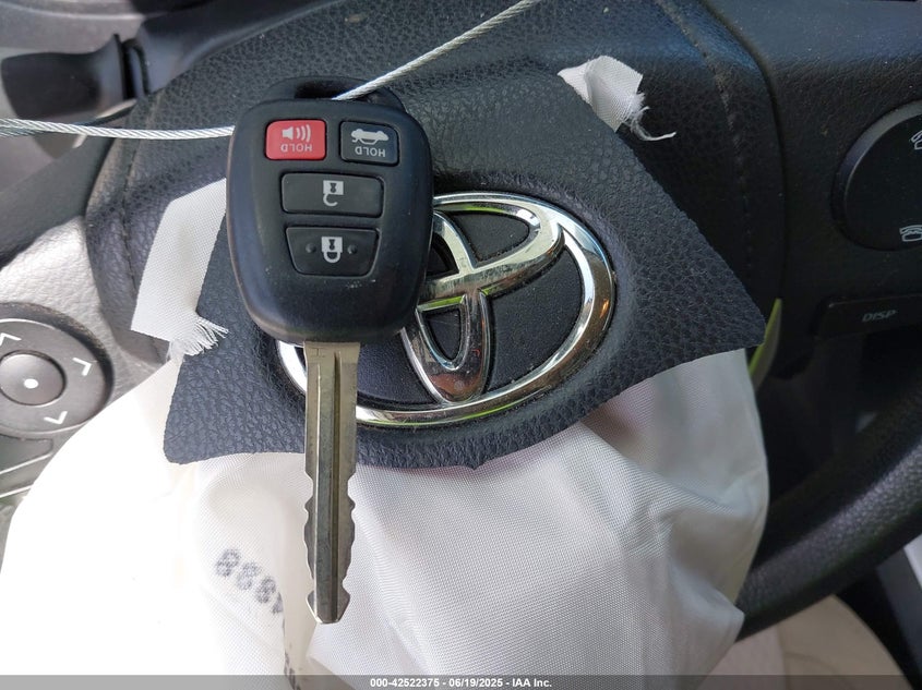 2015 TOYOTA COROLLA LE - 5YFBURHE8FP305603