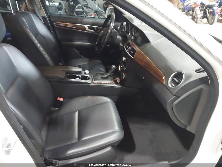 2013 MERCEDES-BENZ C 300 VIN: WDDGF8AB3DA859410