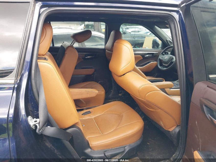 2022 Toyota Highlander - 5TDFZRAH4NS140629