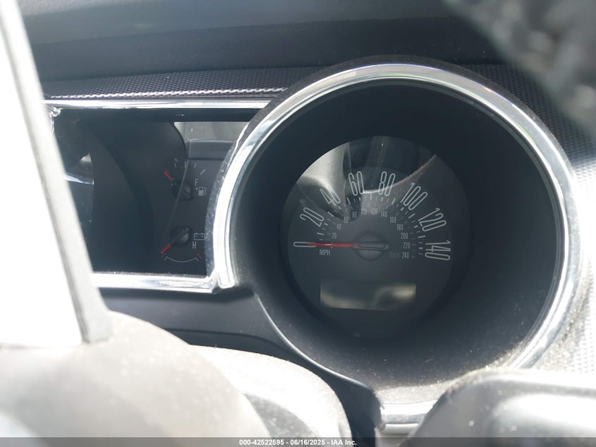 2008 FORD MUSTANG VIN: 1ZVHT82H885111628