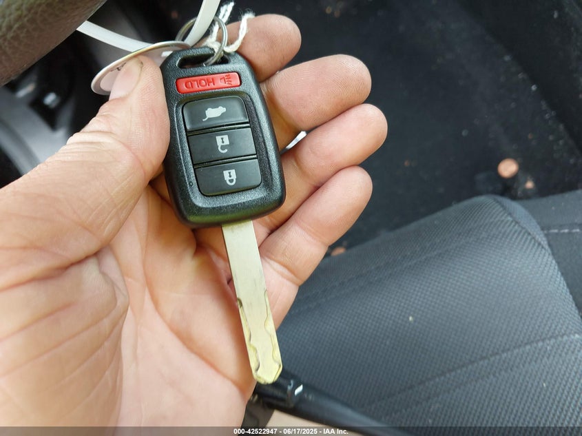 VIN 2HKRW2H22MH653607 2021 HONDA CR-V AWD LX