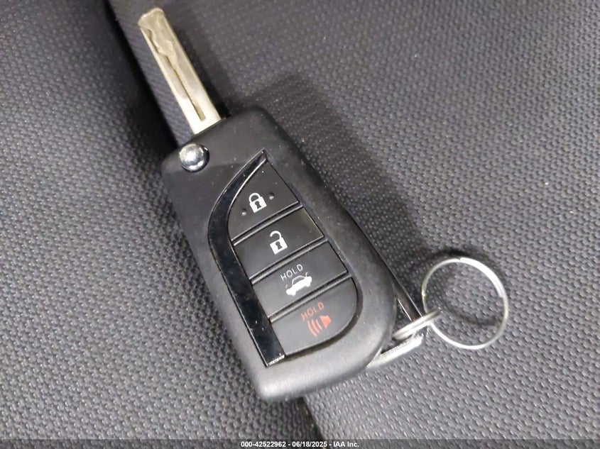 2025 Toyota Corolla Le VIN: 5YFB4MDE7SP233196 Lot: 42522962