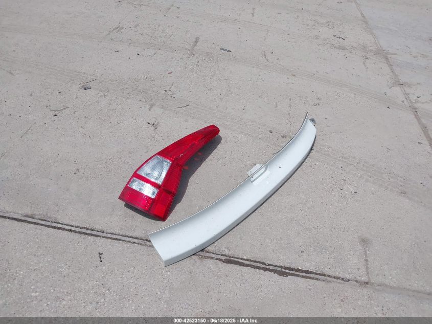 2009 Honda Cr-V Lx VIN: JHLRE38379C002982 Lot: 42523150