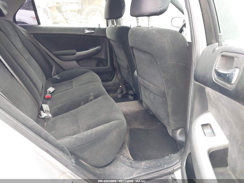 2007 HONDA ACCORD VIN: 1HGCM56427A110840