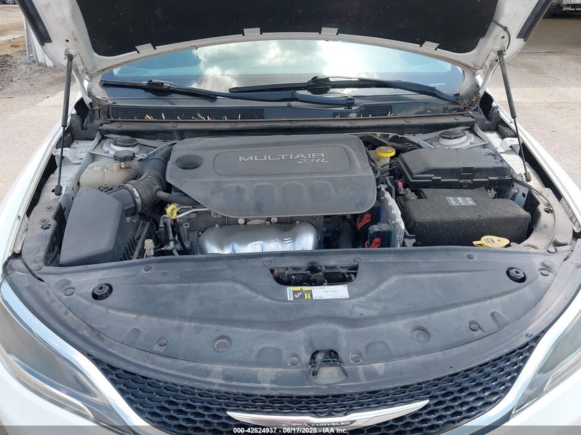 2015 CHRYSLER 200 VIN: 1C3CCCCB0FN574729