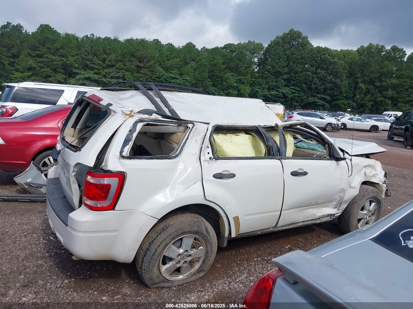 2009 FORD ESCAPE VIN: 1FMCU03G09KA46368