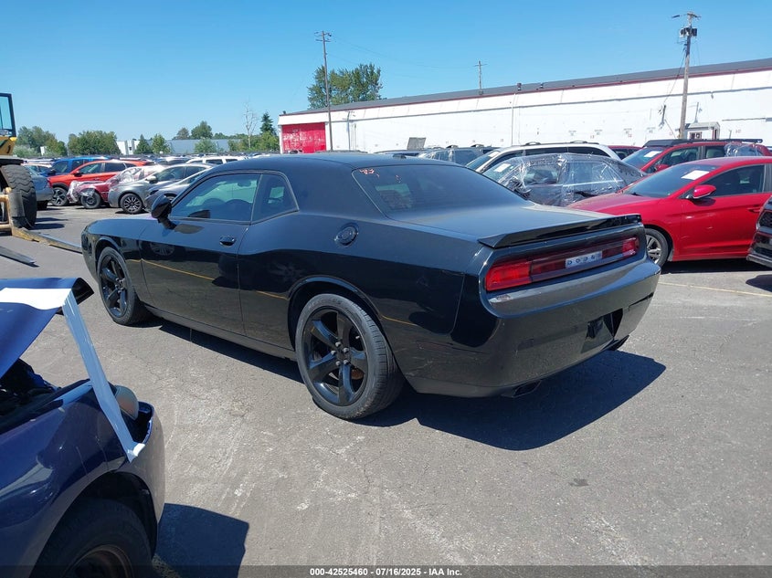 Vin: 2c3cdybt5eh225786, lot: 43018268, dodge challenger r/t plus 20143