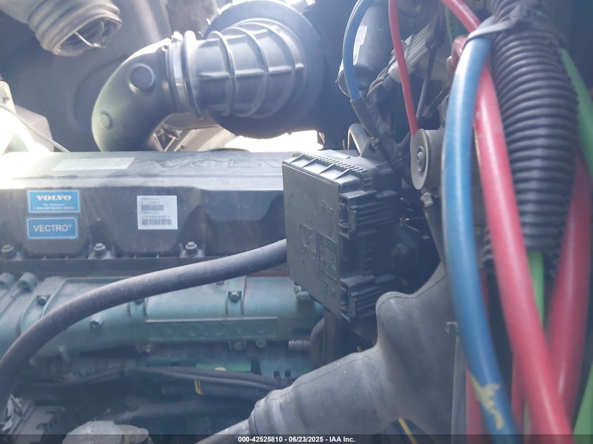 2013 Volvo Vn Vnl VIN: 4V4NC9EH4DN133311 Lot: 42525810