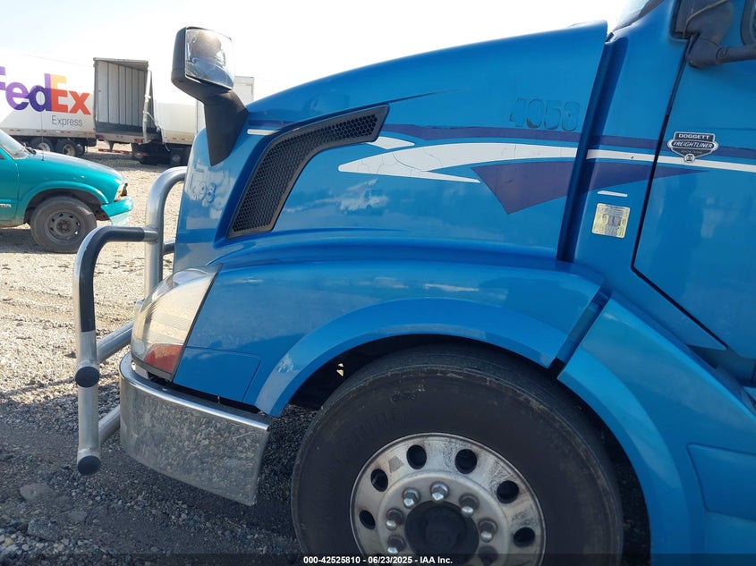 2013 Volvo Vn Vnl VIN: 4V4NC9EH4DN133311 Lot: 42525810