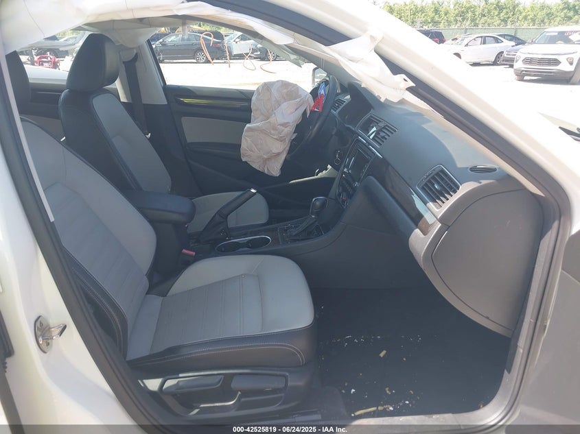 2015 VOLKSWAGEN PASSAT VIN: 1VWBT7A39FC018339