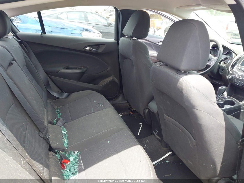 2018 CHEVROLET CRUZE LT AUTO - 1G1BE5SM5J7107070