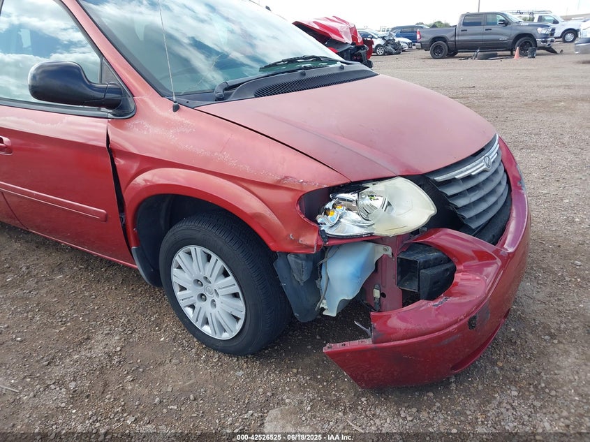 2007 Chrysler Town & Country Lx VIN: 2A4GP44R17R343713 Lot: 42526525