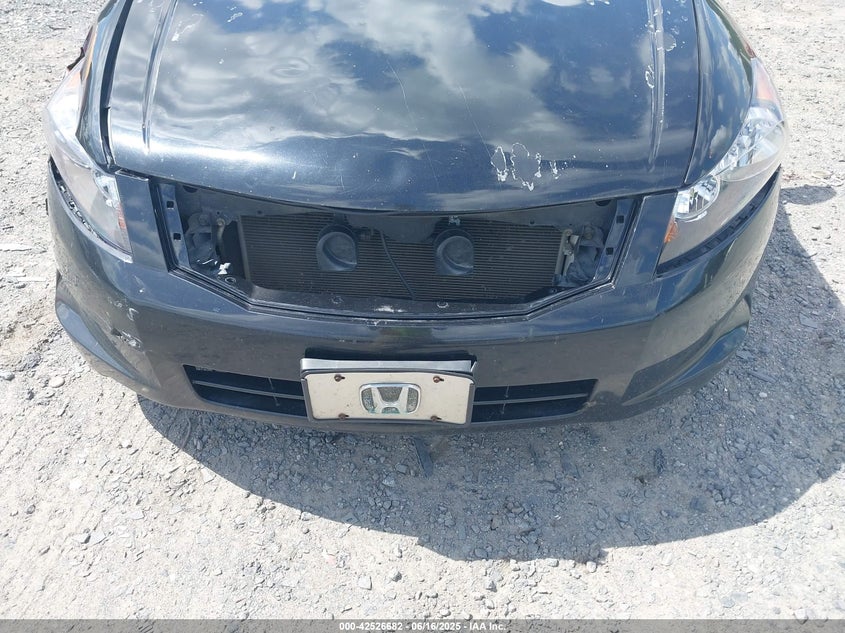 2008 HONDA ACCORD VIN: 1HGCP26828A008271