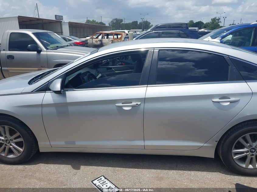2016 HYUNDAI SONATA VIN: 5NPE24AF8GH289541