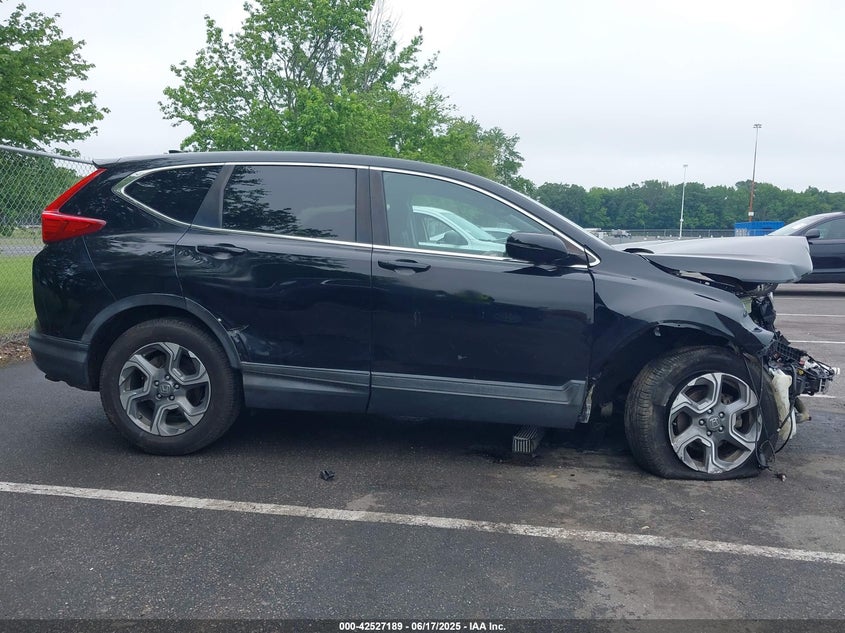 2017 HONDA CR-V VIN: 2HKRW2H85HH604833