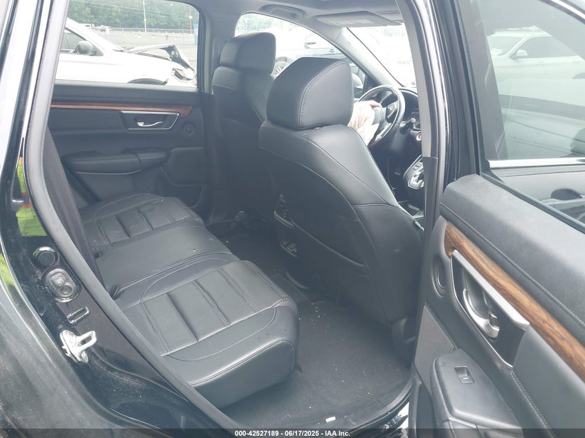 2017 HONDA CR-V VIN: 2HKRW2H85HH604833