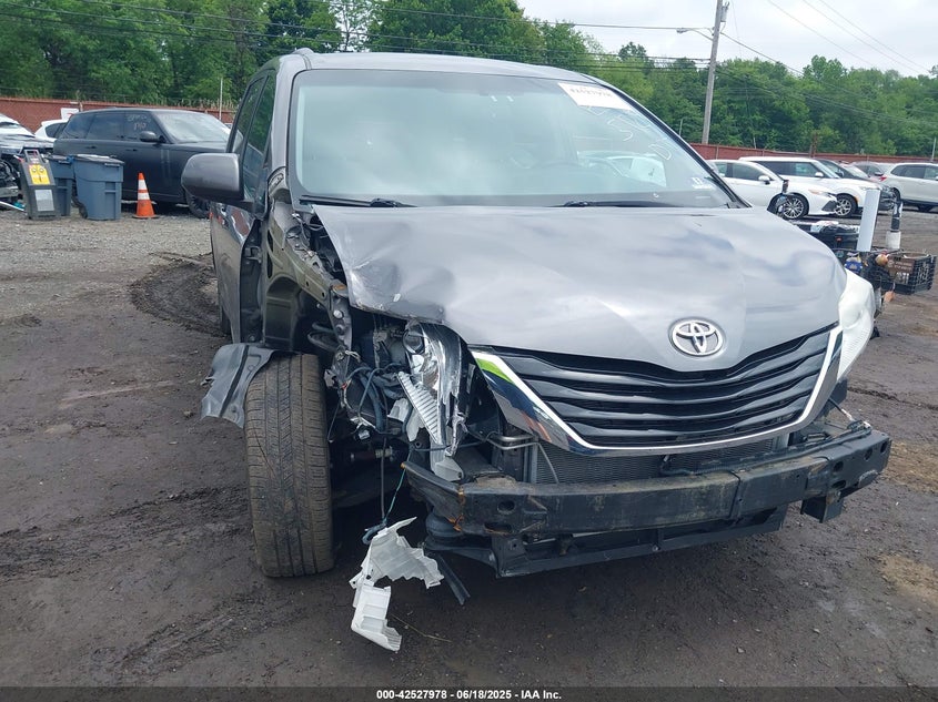 2015 Toyota Sienna Le 8 Passenger VIN: 5TDKK3DC3FS685223 Lot: 42527978
