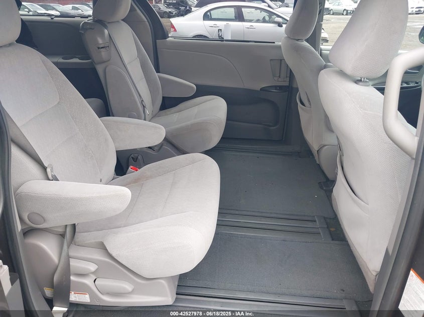 2015 Toyota Sienna Le 8 Passenger VIN: 5TDKK3DC3FS685223 Lot: 42527978