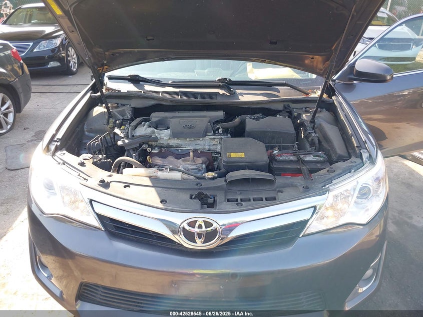 4T4BF1FK0ER370291 2014 TOYOTA CAMRY photo no. 10