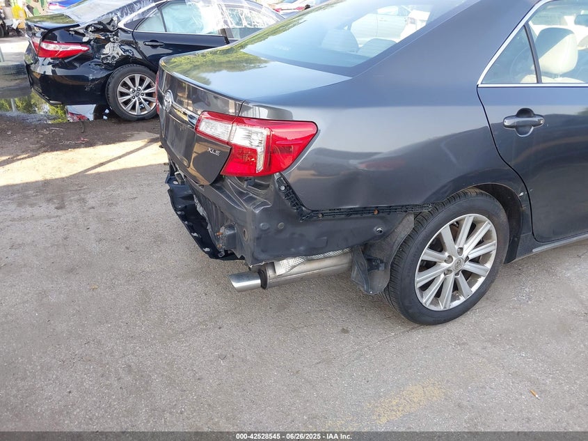 4T4BF1FK0ER370291 2014 TOYOTA CAMRY photo no. 17