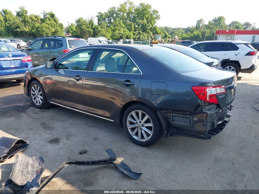 4T4BF1FK0ER370291 2014 TOYOTA CAMRY photo no. 3