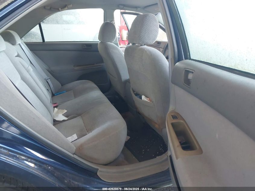 2002 Toyota Camry Le VIN: 4T1BE32K72U593101 Lot: 42528579