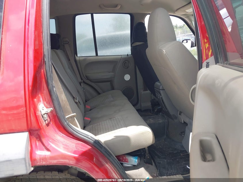 2007 JEEP LIBERTY VIN: 1J4GL48K57W632903