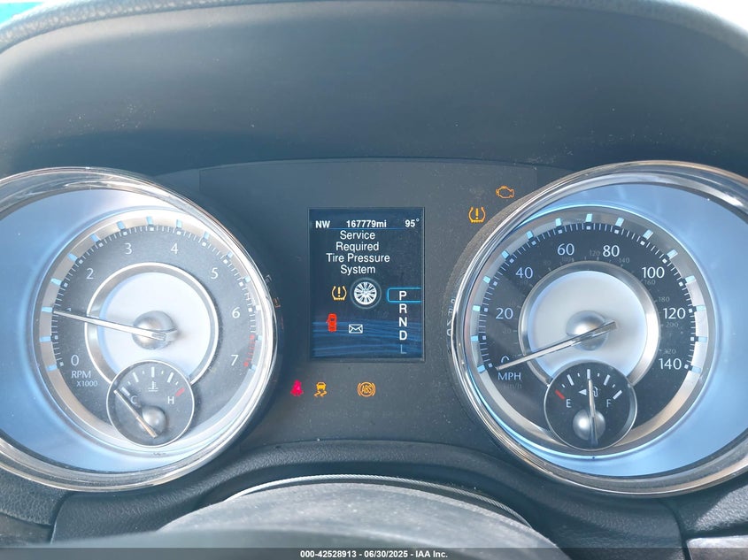 2013 CHRYSLER 300 VIN: 2C3CCAAG3DH527185