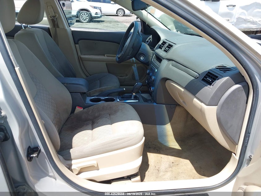 2010 FORD FUSION VIN: 3FAHP0HA1AR104242