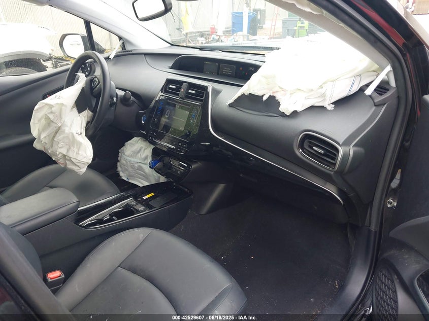 VIN JTDL9RFU5K3001969 2019 TOYOTA PRIUS XLE