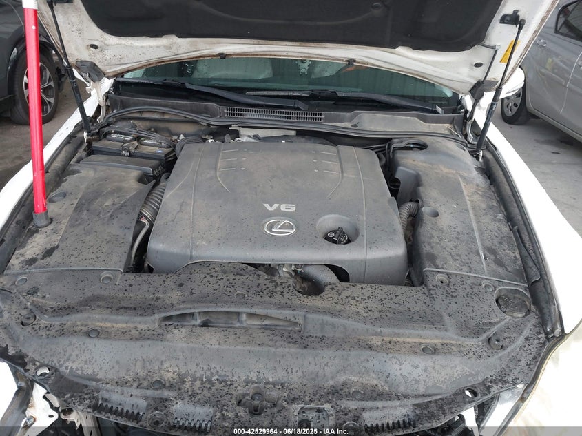 2009 LEXUS IS 250 VIN: JTHBK262595106885