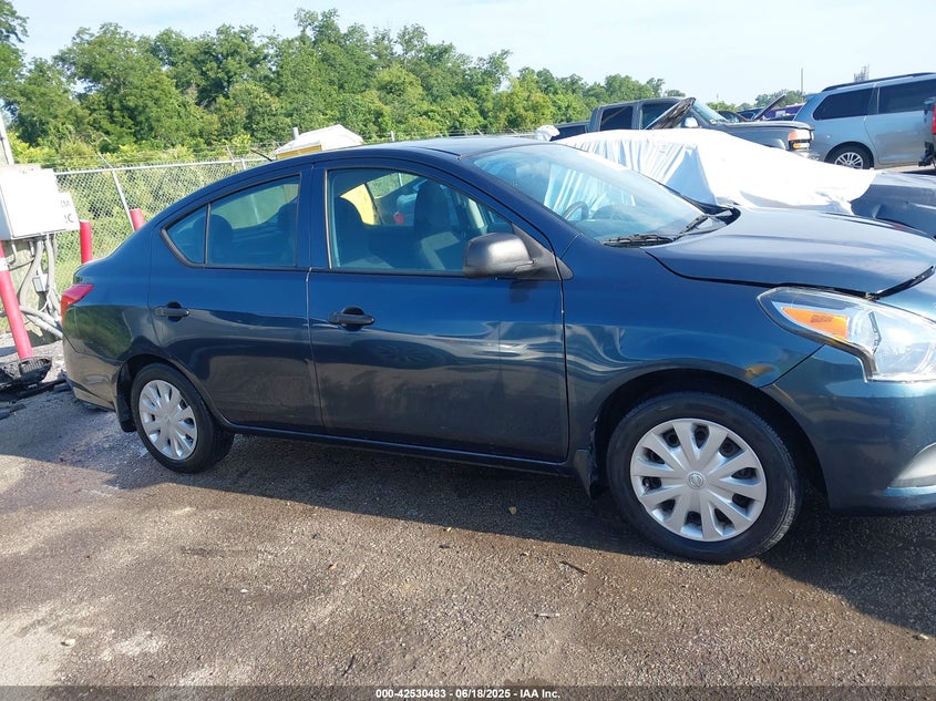2015 NISSAN VERSA 1.6 S - 3N1CN7AP5FL841927