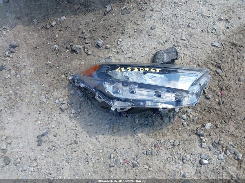 2019 TOYOTA RAV4 LE - 2T3H1RFV5KW052651