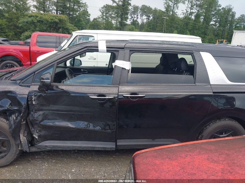 2025 Kia Carnival - KNDNB5K33S6524084