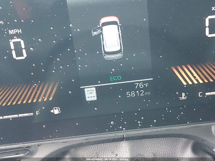 2025 Kia Carnival - KNDNB5K33S6524084