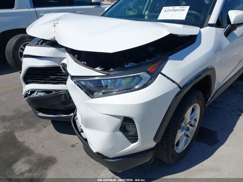 2020 TOYOTA RAV4 VIN: 2T3W1RFV1LW082822