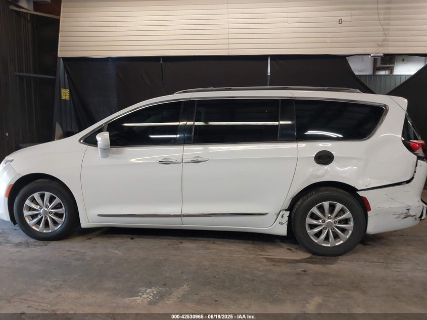 2018 CHRYSLER PACIFICA TOURING L - 2C4RC1BG7JR152329