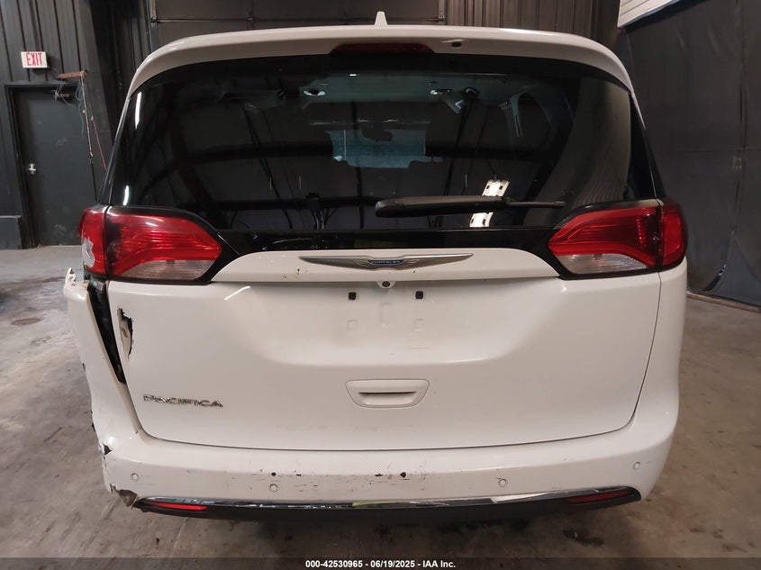 2018 CHRYSLER PACIFICA TOURING L - 2C4RC1BG7JR152329